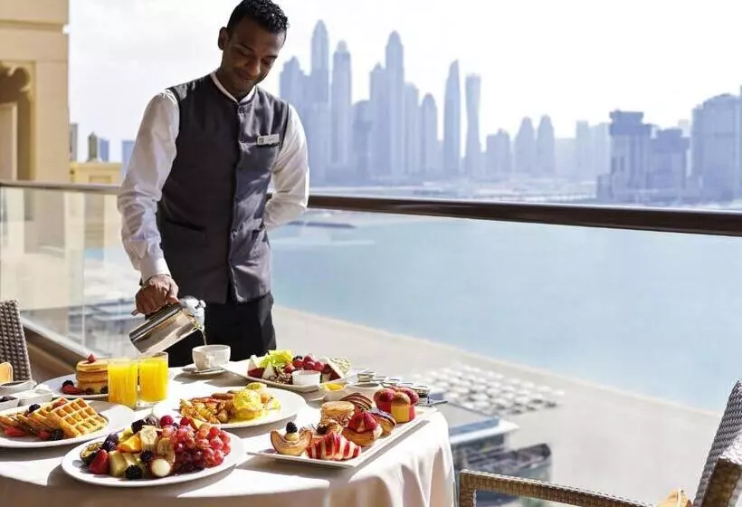 سوییت با چشم‌انداز پانوراما, Fairmont The Palm