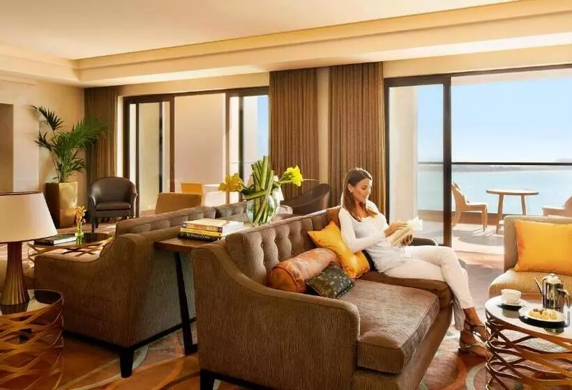 اتاق استاندارد با چشم‌انداز دریا, Fairmont The Palm