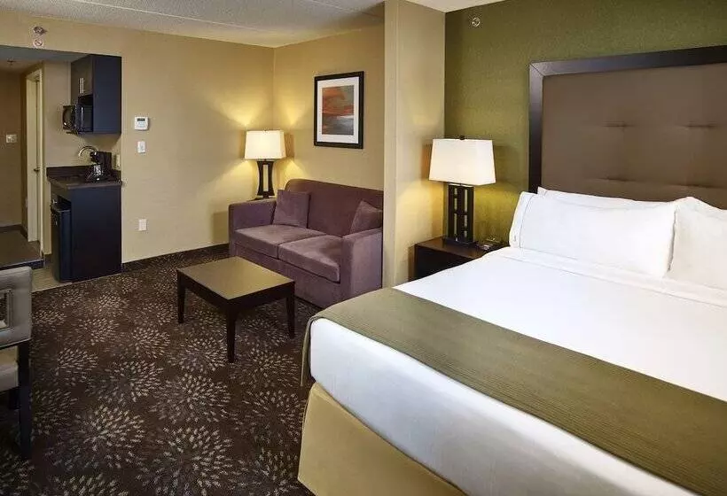 Sviitti, Holiday Inn Express And Suites Timmins, An Ihg