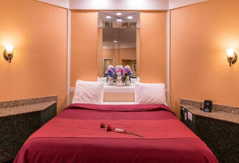 חדר דלוקס עם מיטת קינג, Inn Of The Dove Romantic Luxury & Business Suites