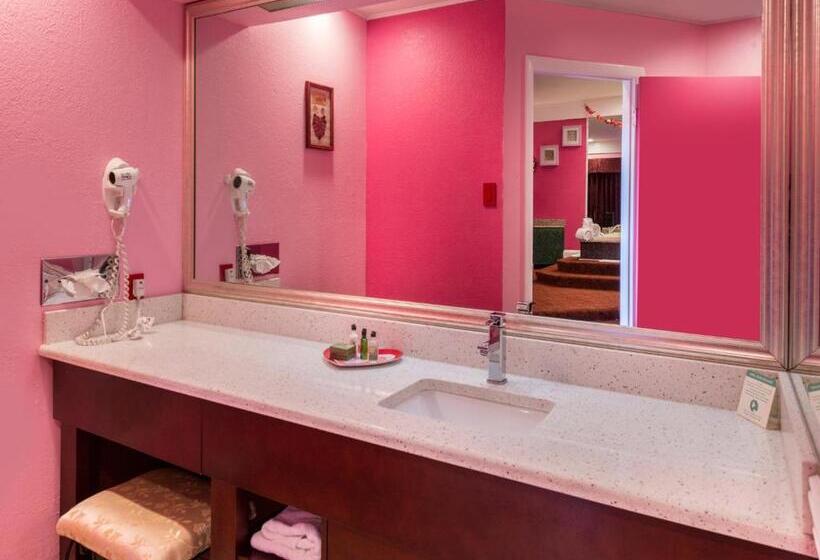 جناح جونيور سرير كينج, Inn Of The Dove Romantic Luxury & Business Suites