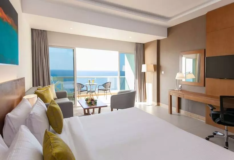 اتاق استاندارد با چشم‌انداز شهر, Ramada By Wyndham Beach Hotel Ajman