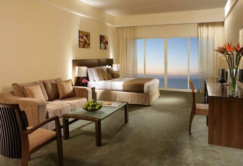 디럭스 룸 바다 전망, Ramada By Wyndham Beach Hotel Ajman