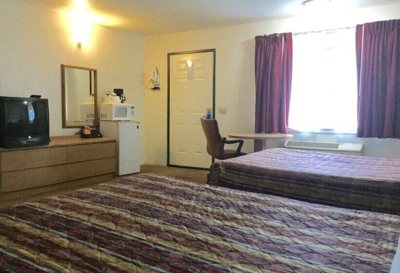 带2个双人床的标准工作室, Rodeway Inn Beaumont