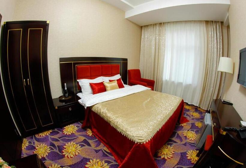 اتاق استاندارد یک نفره, Safran