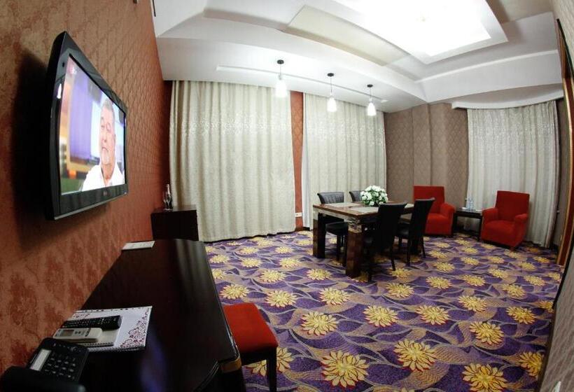 اتاق لوکس, Safran