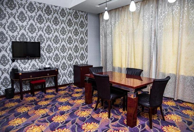 اتاق لوکس, Safran