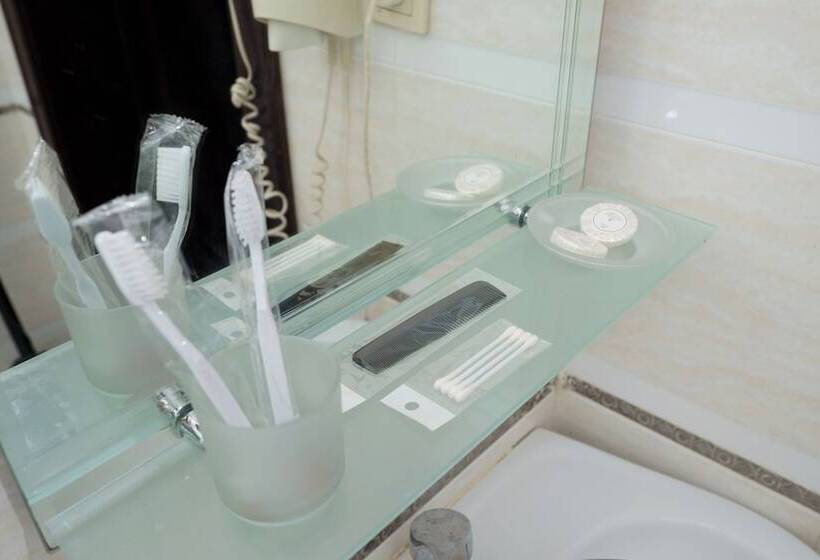 اتاق لوکس, Safran