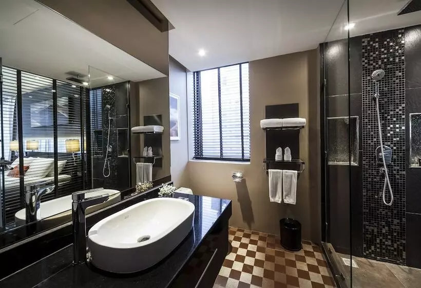 اتاق اجرایی, The Continent Hotel Sukhumvit Asok Bts Bangkok