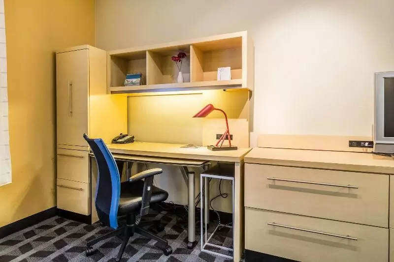 キングサイドベッドのスタンダードワンルーム, Towneplace Suites Dayton North