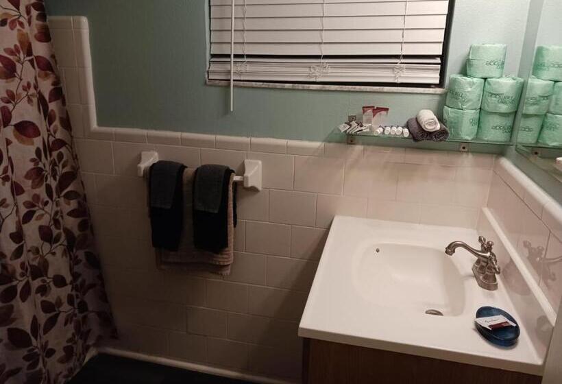 شقة غرفة واحدة, Royal North Beach