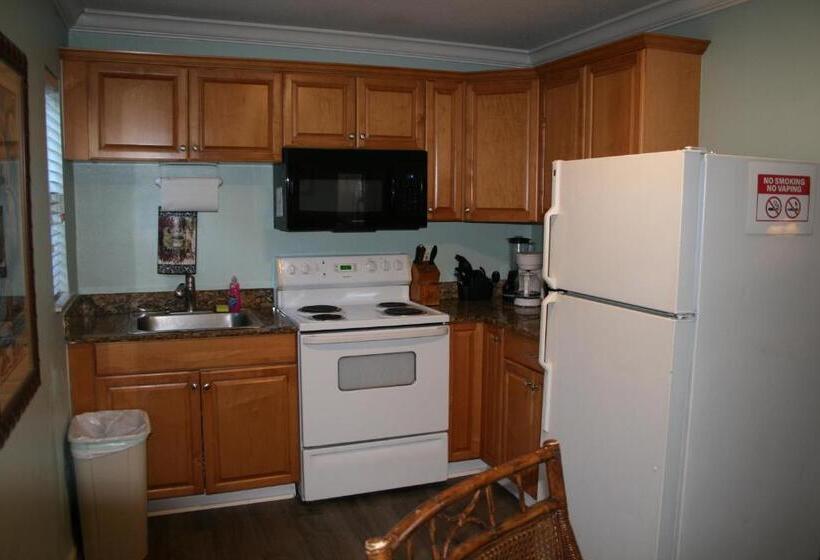 غرفة قياسية لذوى الاحتياجات الخاصة, Royal North Beach