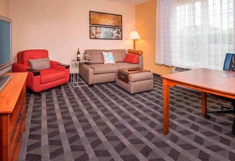 스위트, Towneplace Suites By Marriott Clinton At Joint Base Andrews