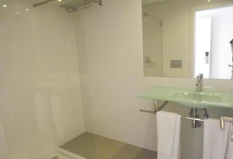 غرفة قياسية ثلاثية, Boutique & Villas Boliqueime