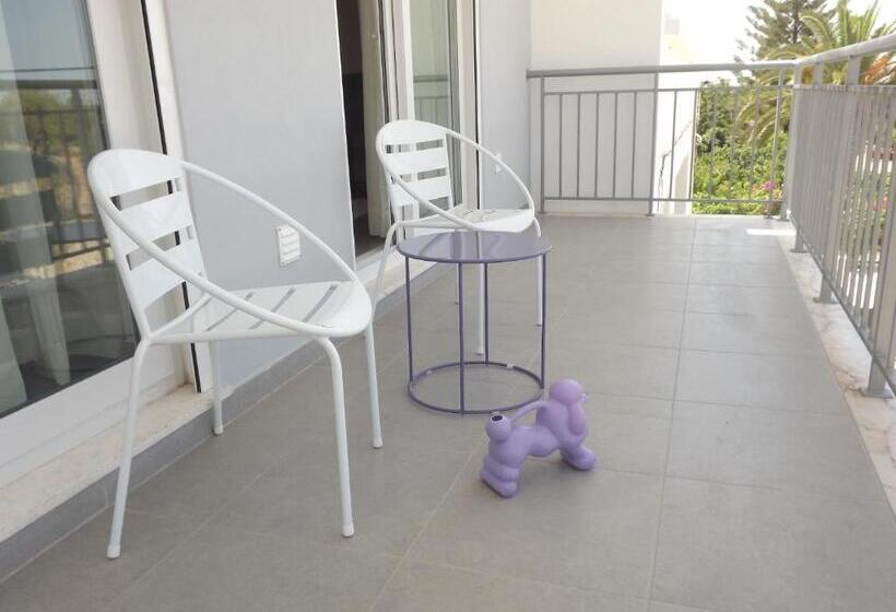 غرفة قياسية ثلاثية, Boutique & Villas Boliqueime