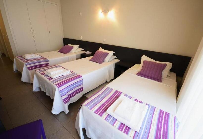 غرفة قياسية ثلاثية, Boutique & Villas Boliqueime