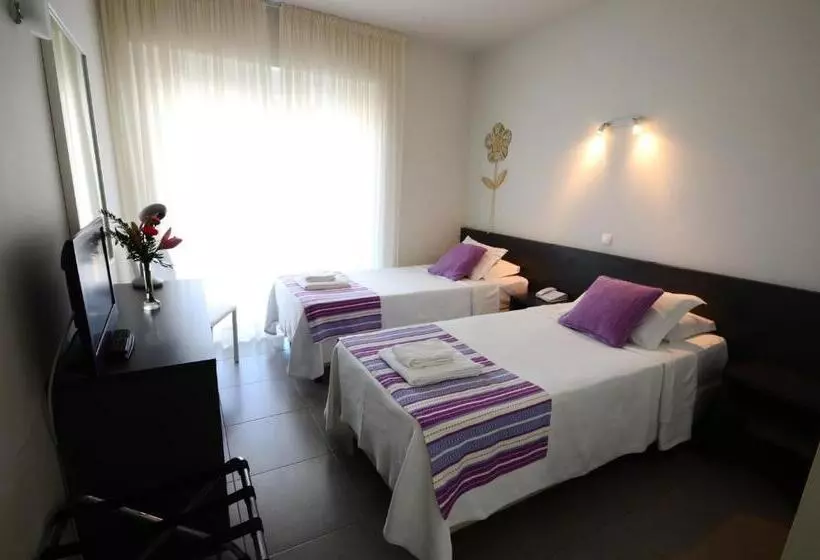 اتاق استاندارد چهار تخته, Boutique & Villas Boliqueime