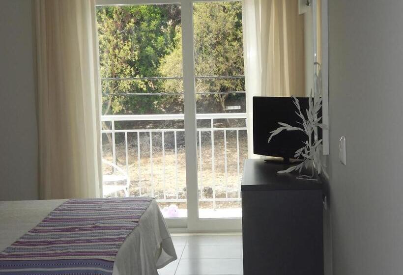 غرفة قياسية, Boutique & Villas Boliqueime