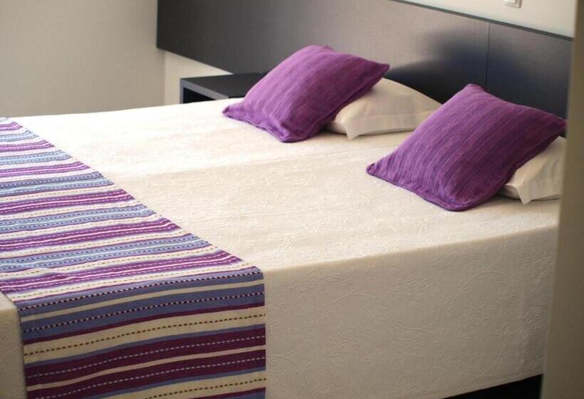 غرفة قياسية, Boutique & Villas Boliqueime