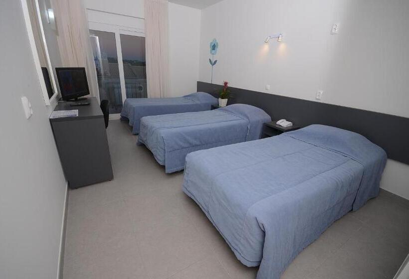 غرفة قياسية ثلاثية, Boutique & Villas Boliqueime