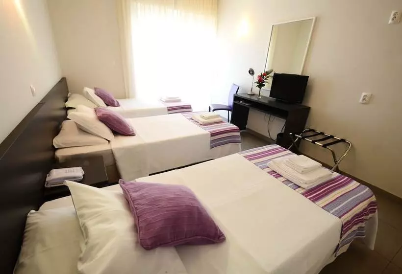 اتاق استاندارد سه نفره, Boutique & Villas Boliqueime