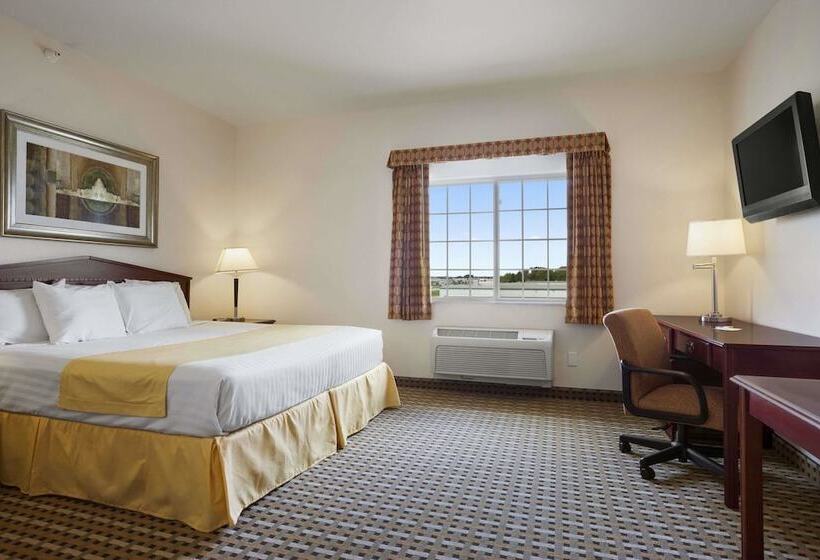 스위트, Days Inn & Suites By Wyndham Columbus Ne