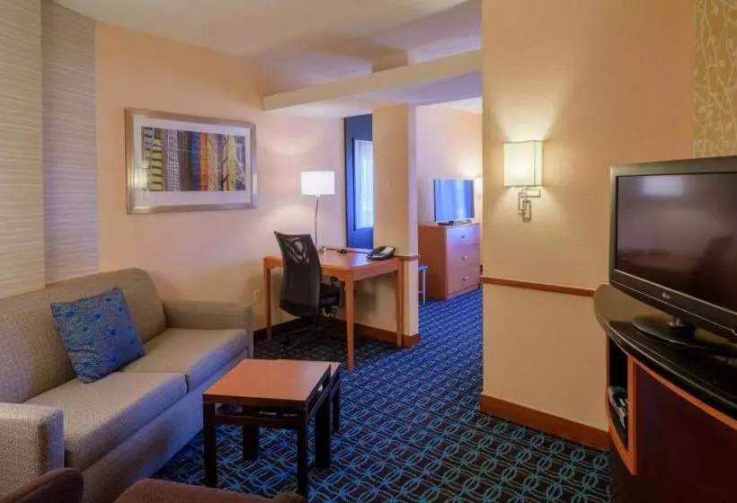 キングサイドベッドのスタンダードワンルーム, Fairfield Inn & Suites Kennett Square
