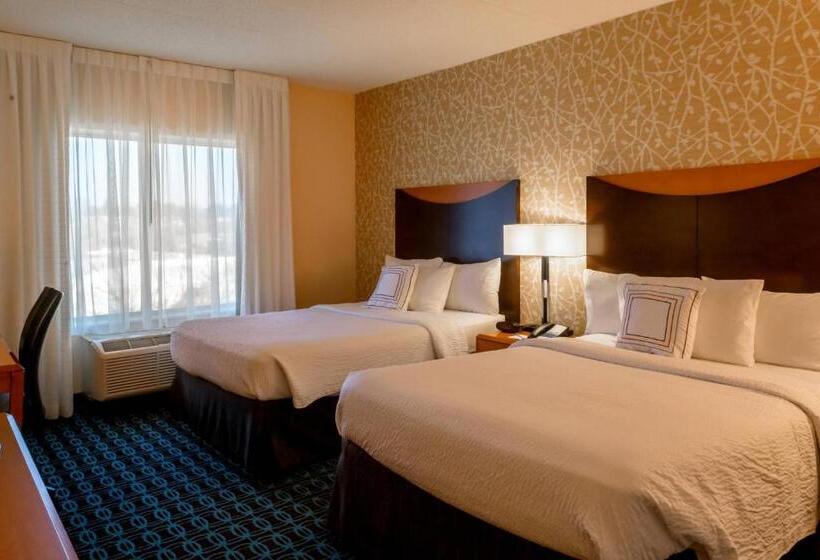 带2个双人床的标准工作室, Fairfield Inn & Suites Kennett Square