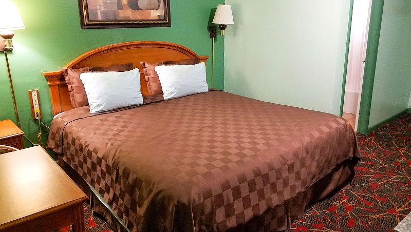 غرفة قياسية سرير كينج, American Inn And Suites Childress