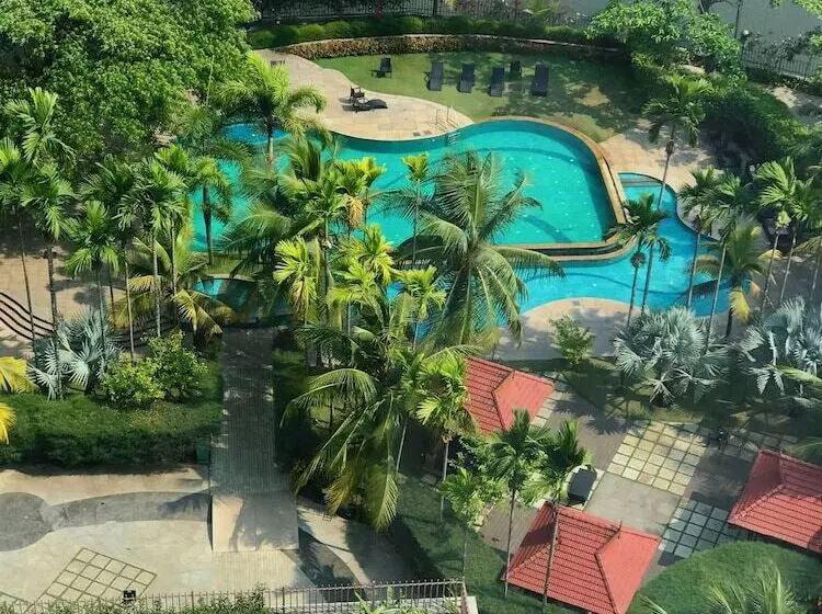 プレジデントスイートルーム, Crowne Plaza Kochi, An Ihg