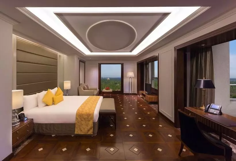 プレジデントスイートルーム, Crowne Plaza Kochi, An Ihg