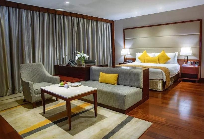 プレミアムルーム, Crowne Plaza Kochi, An Ihg