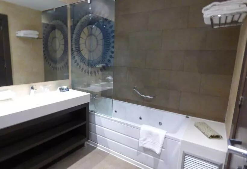 Premium Room City View, Indigo Barcelona Plaza Catalunya 4sup, An Ihg