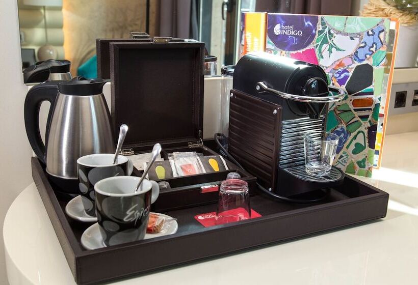 سوییت با چشم‌انداز استخر, Indigo Barcelona   Plaza Catalunya 4sup, An Ihg