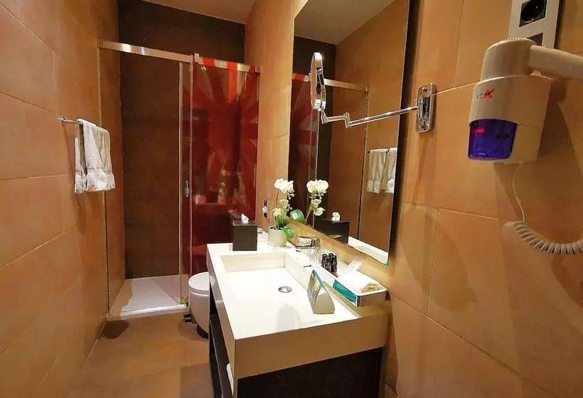 اتاق استاندارد با تخت دوبل, Indigo Barcelona Plaza Catalunya 4sup, An Ihg