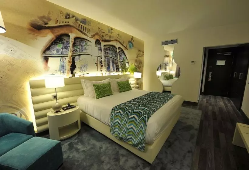 Premium Room City View, Indigo Barcelona Plaza Catalunya 4sup, An Ihg