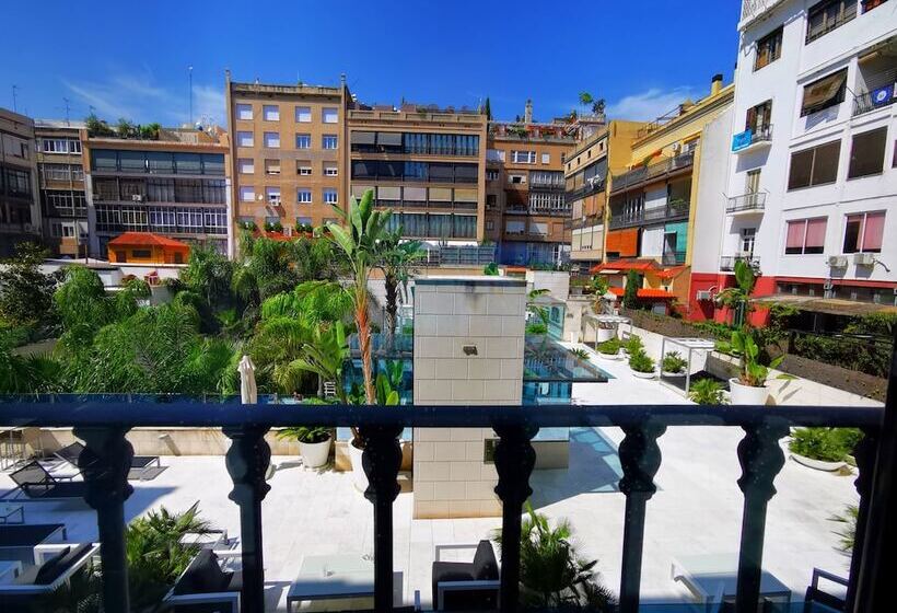 Люкс Вид на Бассейн, Indigo Barcelona   Plaza Catalunya 4sup, An Ihg