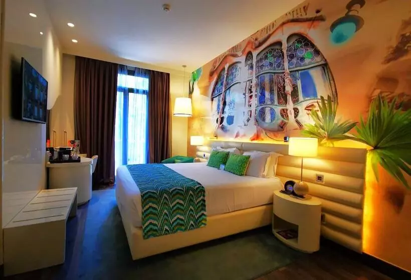 Premium Room City View, Indigo Barcelona Plaza Catalunya 4sup, An Ihg