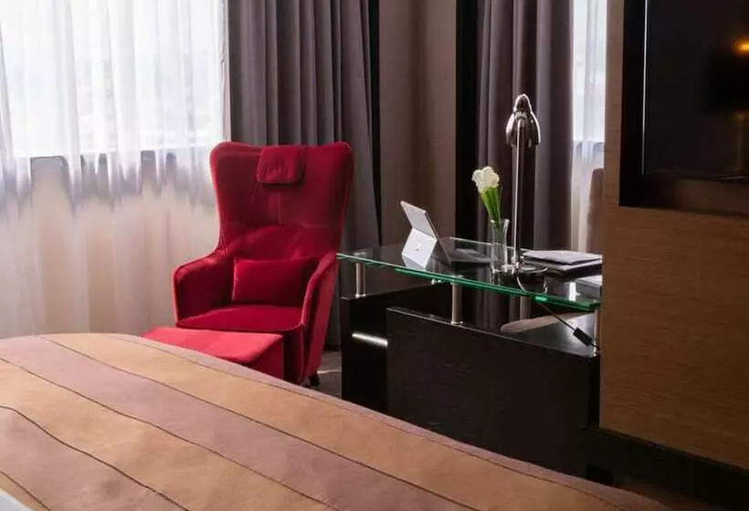 اتاق پرمیوم, New World Suites
