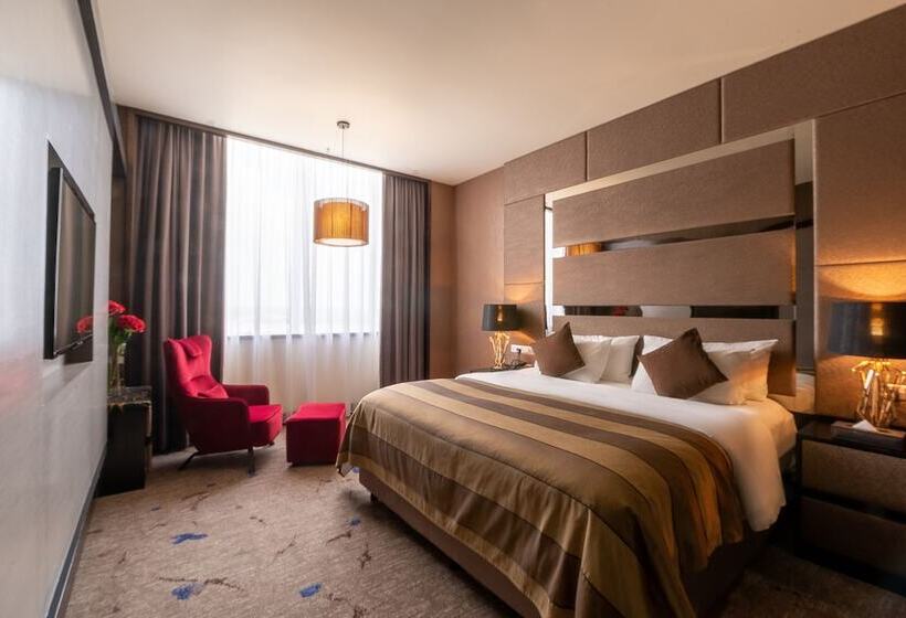 جناح, New World Suites