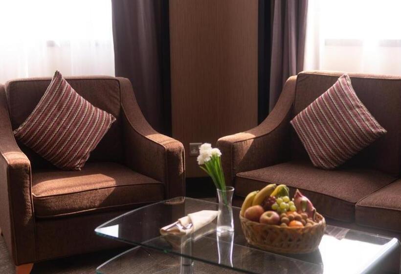 جناح ملكى, New World Suites