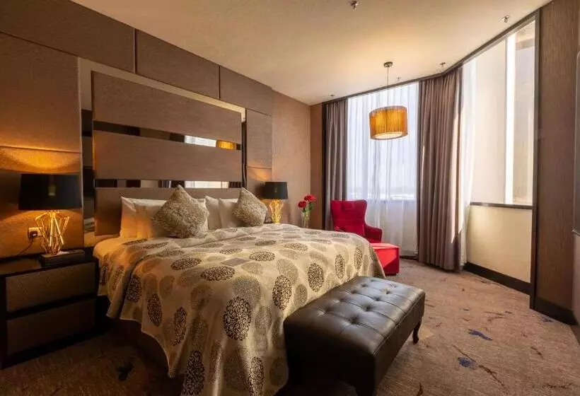 سوئیت رویال, New World Suites