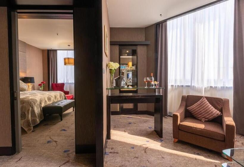 جناح ملكى, New World Suites