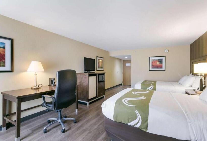 带2个双人床的标准工作室, Quality Inn & Suites Bel Air I 95 Exit 77a