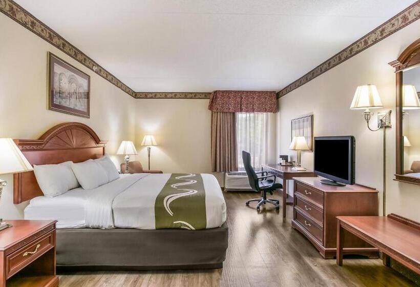 适合残疾人士使用的带超级大床的标准间, Quality Inn & Suites Bel Air I 95 Exit 77a