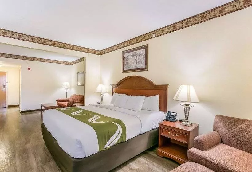 ハイドロマッサージバス付きスイート, Quality Inn & Suites Bel Air I 95 Exit 77a
