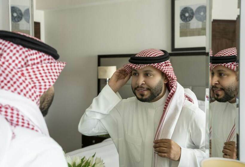 Junior Suite Vue Ville, Swissotel Makkah