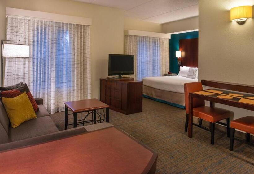 带大床的标准工作室, Residence Inn Gainesville I 75
