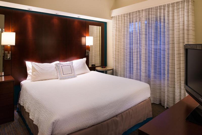 带大床的套房, Residence Inn Gainesville I 75