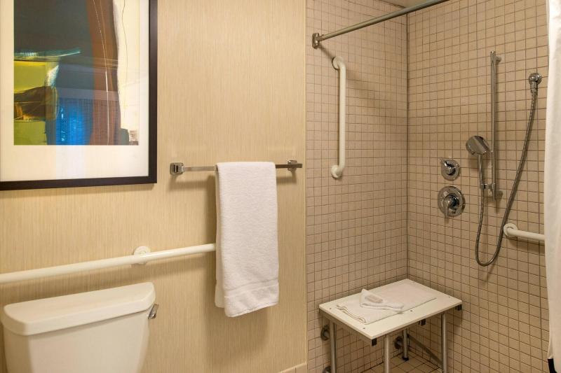 带大床的标准工作室, Residence Inn Gainesville I 75